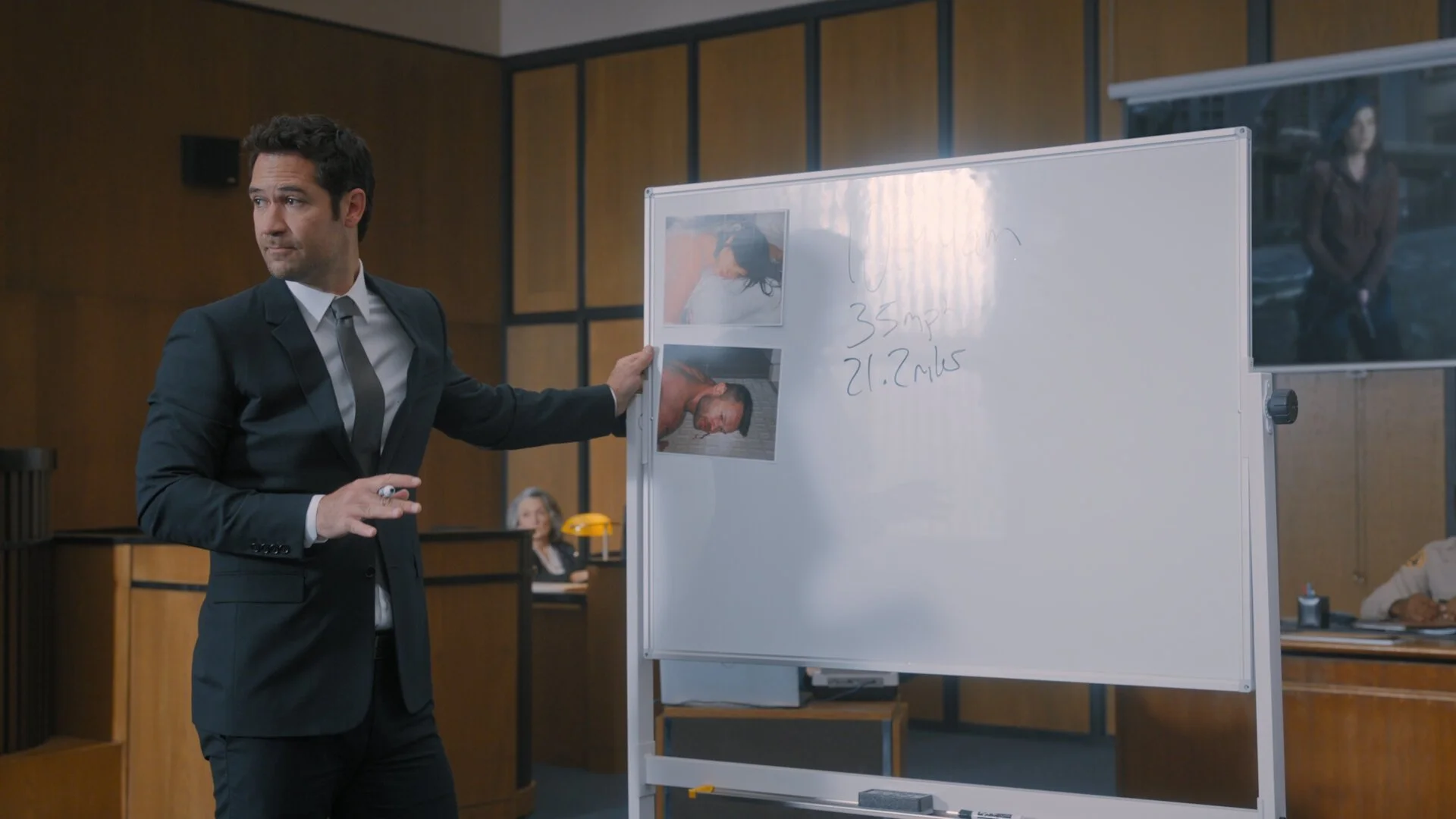 Advokát: 1×9 – Podivná tíseň