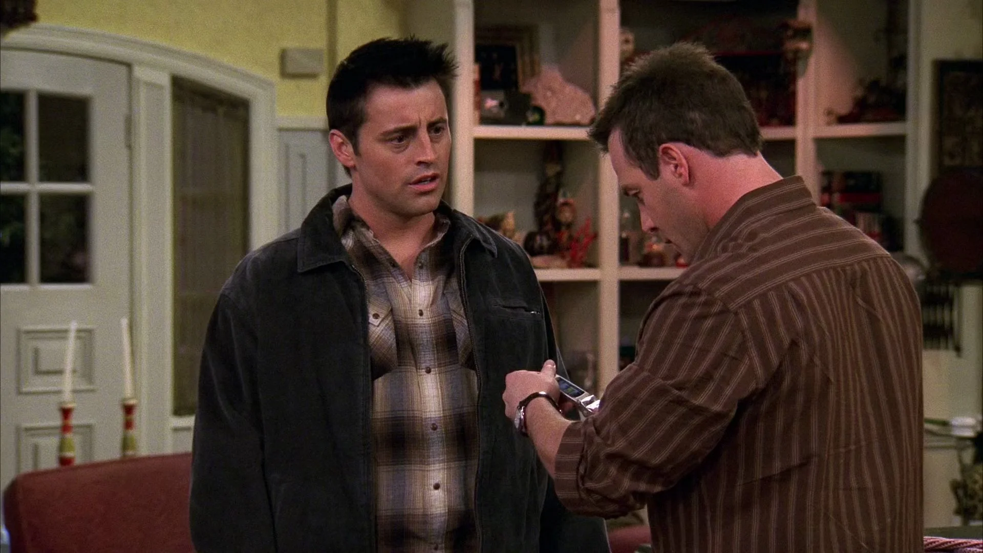 Joey: 1×15 – Joey a asistent