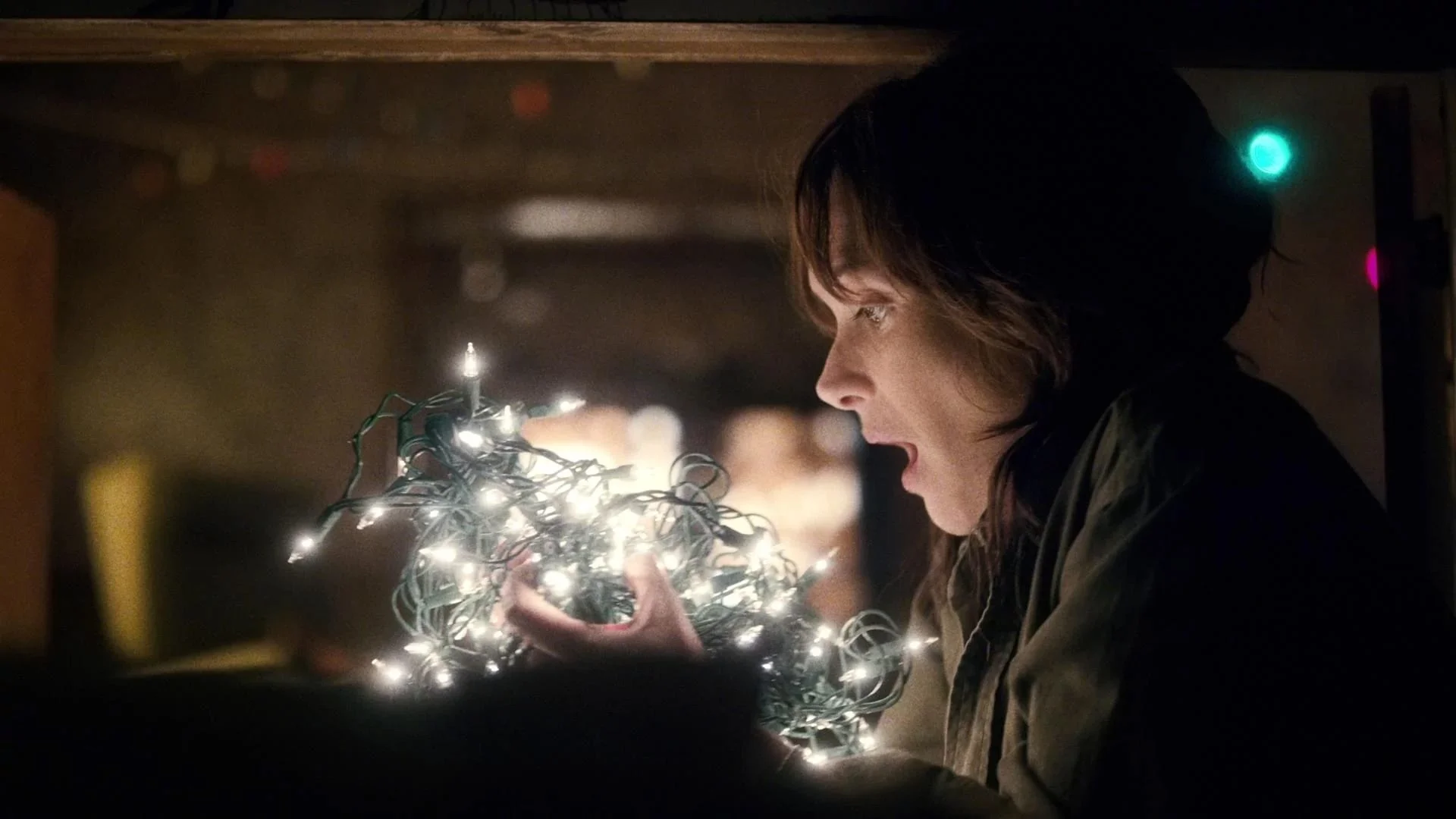 Stranger Things: 1×3 – Kapitola třetí: Šťastné a veselé