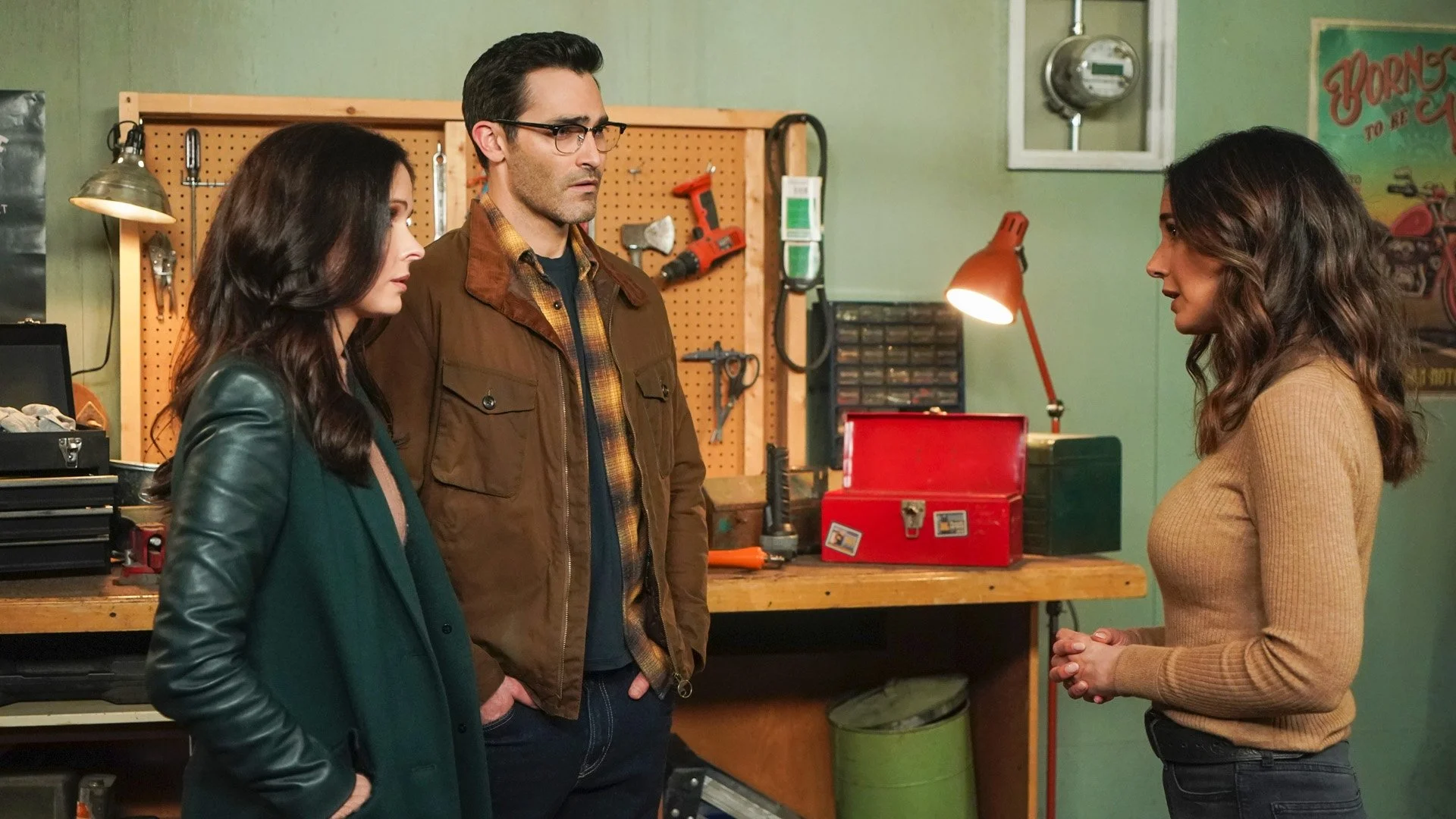 Superman a Lois: 2×12 – Lži, které svazují